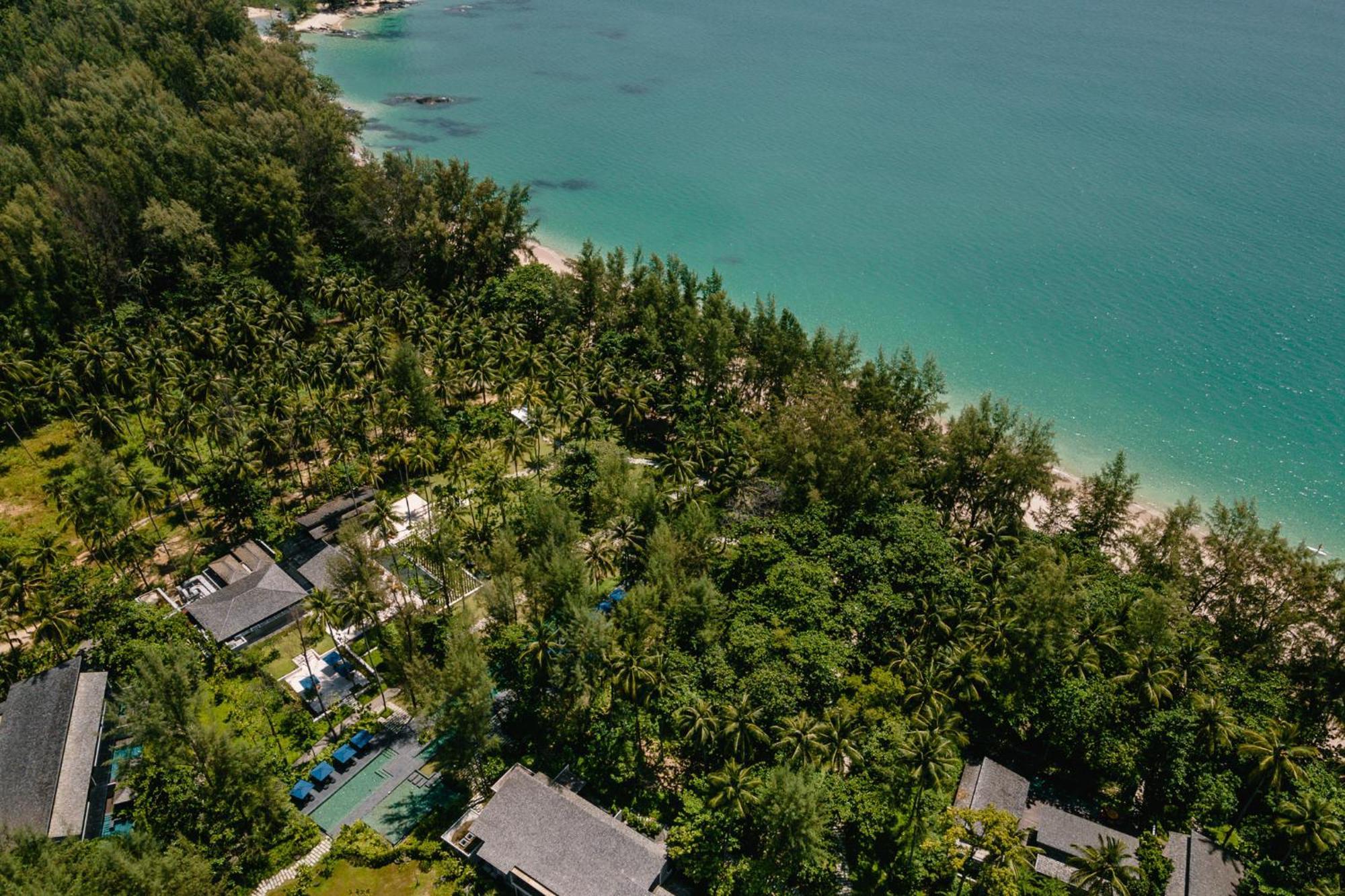 Avani Plus Khao Lak Resort Bagian luar foto