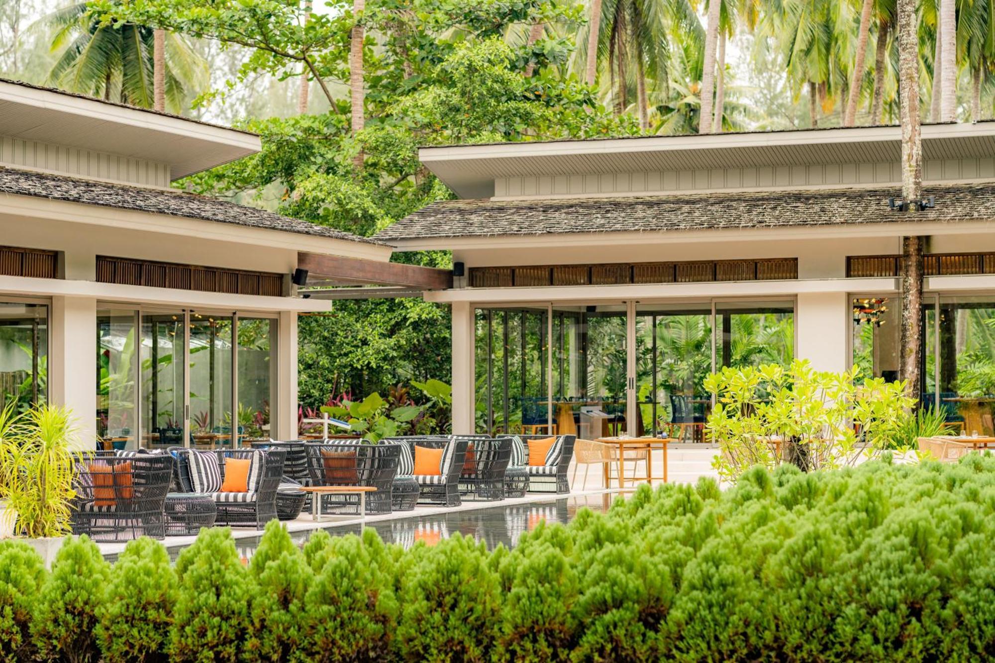 Avani Plus Khao Lak Resort Bagian luar foto